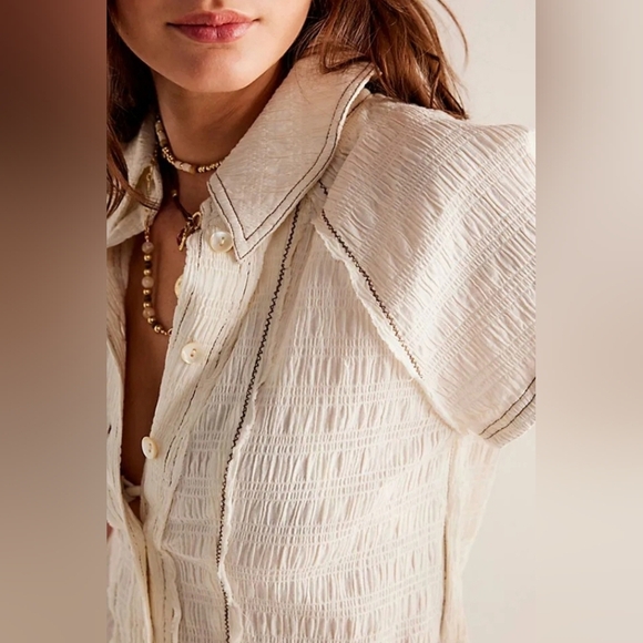 We the Free Louisa Smocked Short - Picture 6 of 6